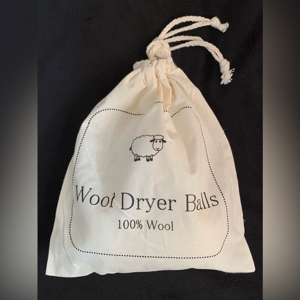 Wool dryer balls with storage bag 3 piece 100% Wool NWOT